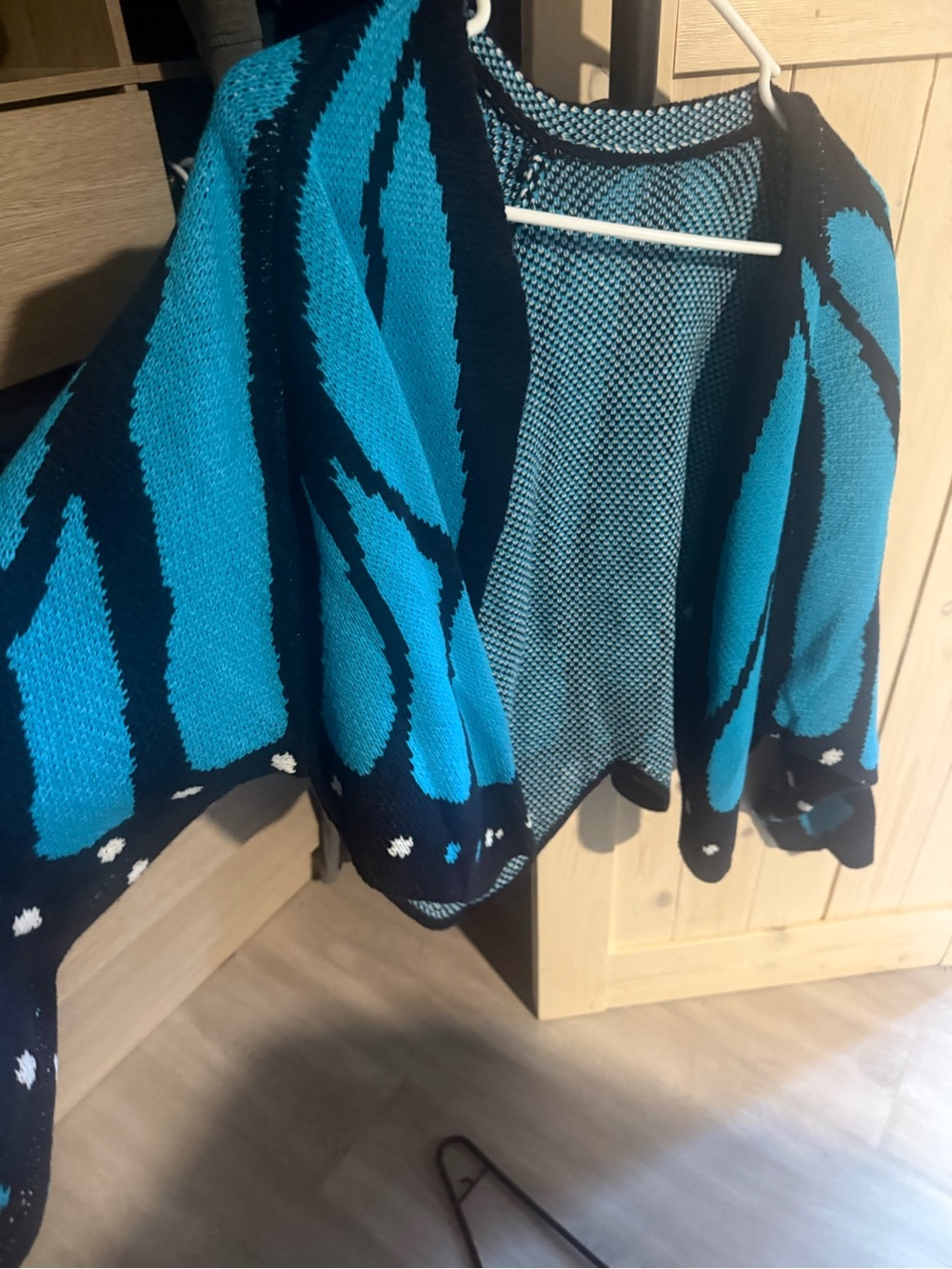 SHEIN Turquoise and Black Open-Front Knit Cardigan